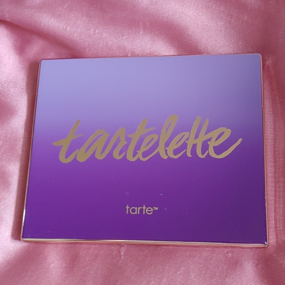 ✨2/50✨  Tartelette mattes palette